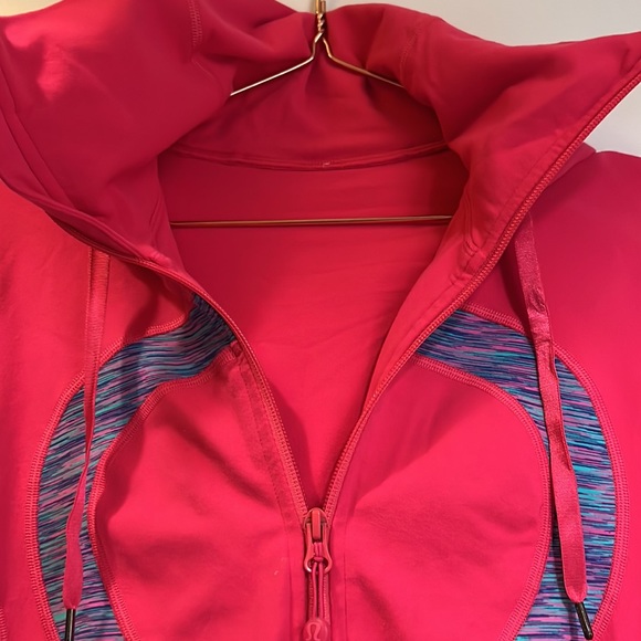 lululemon jacket - Picture 3 of 5